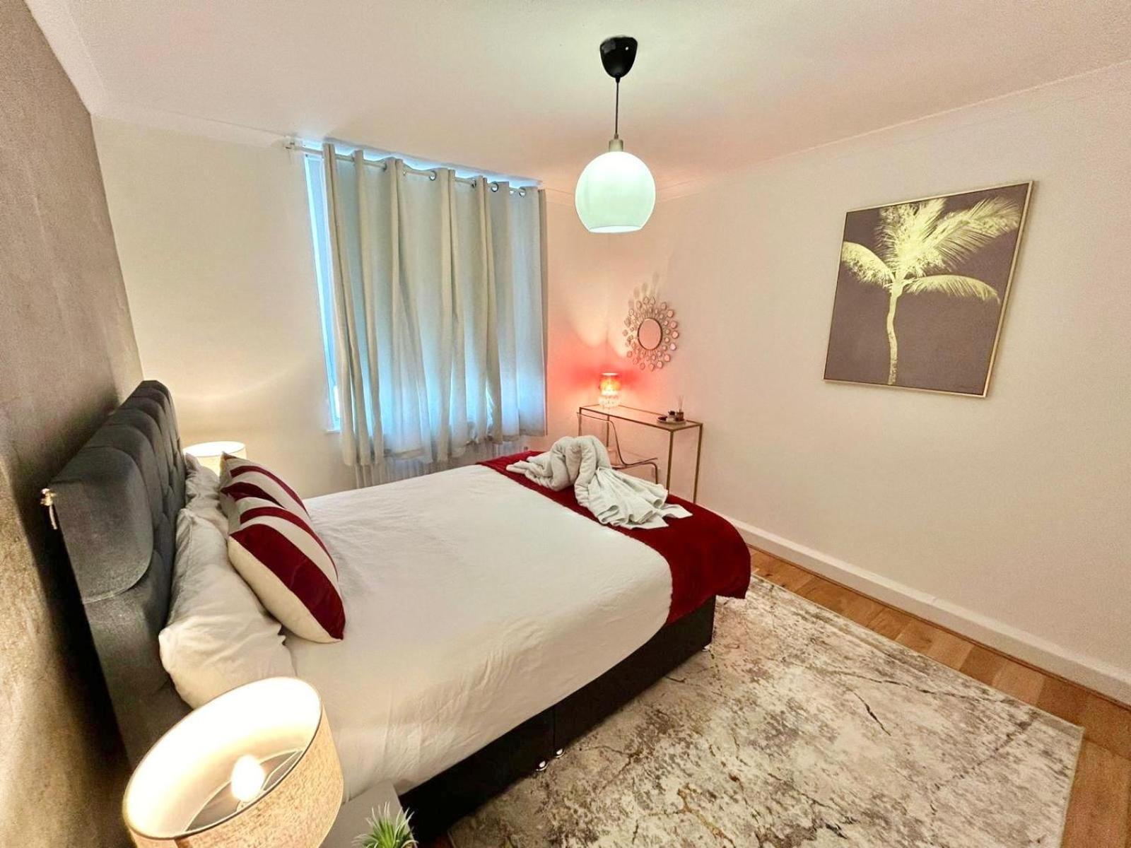 Hyde Park Pearl 3 Bedroom *