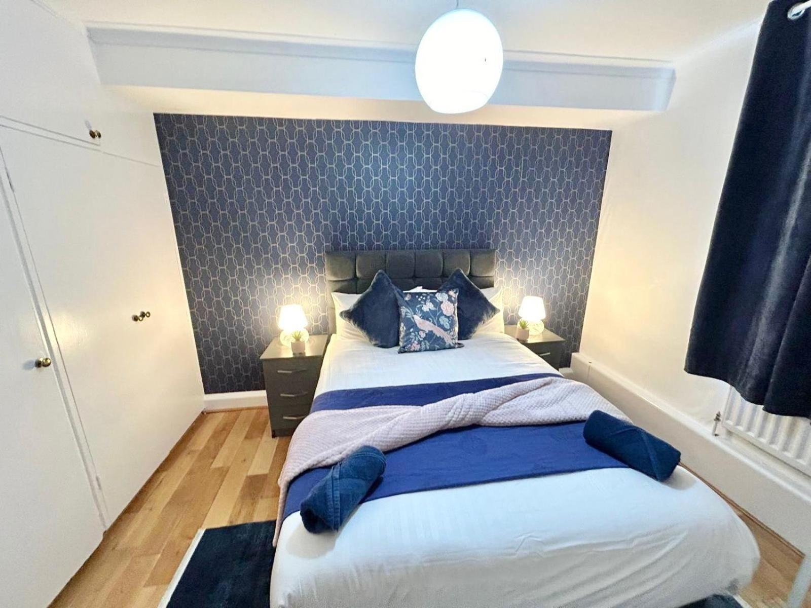 Hyde Park Pearl 3 Bedroom *